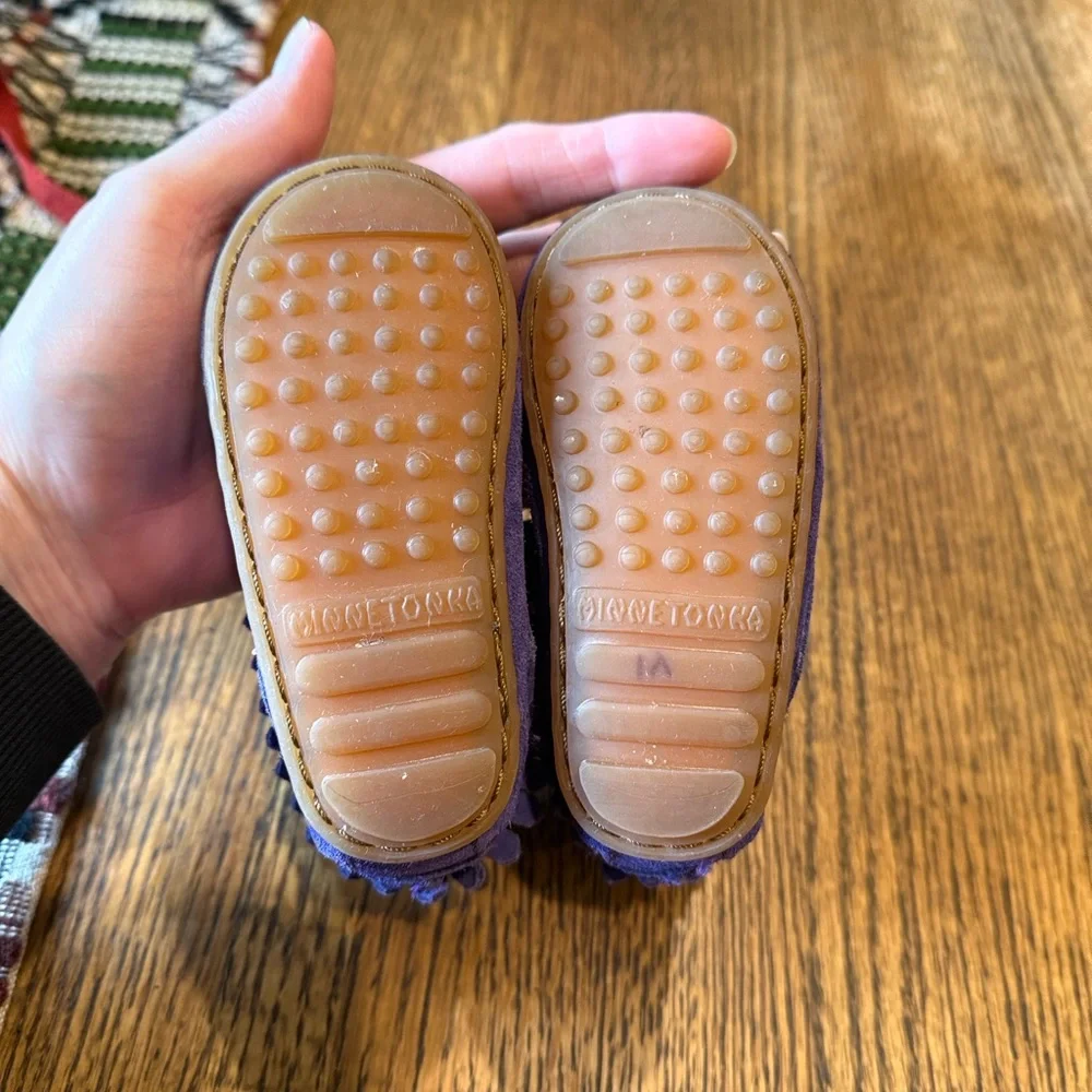 Purple Minnetonka Baby Fringe Moccasins Boots size 3